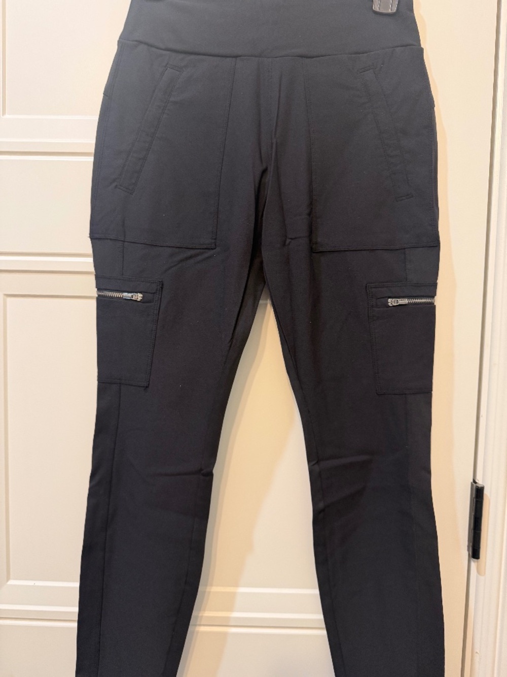 Athleta Headlands Hybrid Cargo Tight